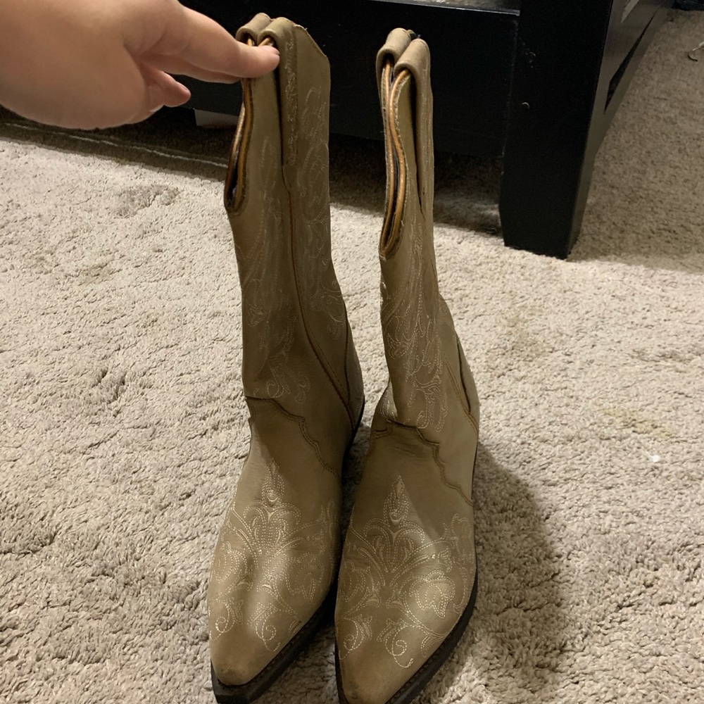 Cowboy boots - Picture 2 of 3